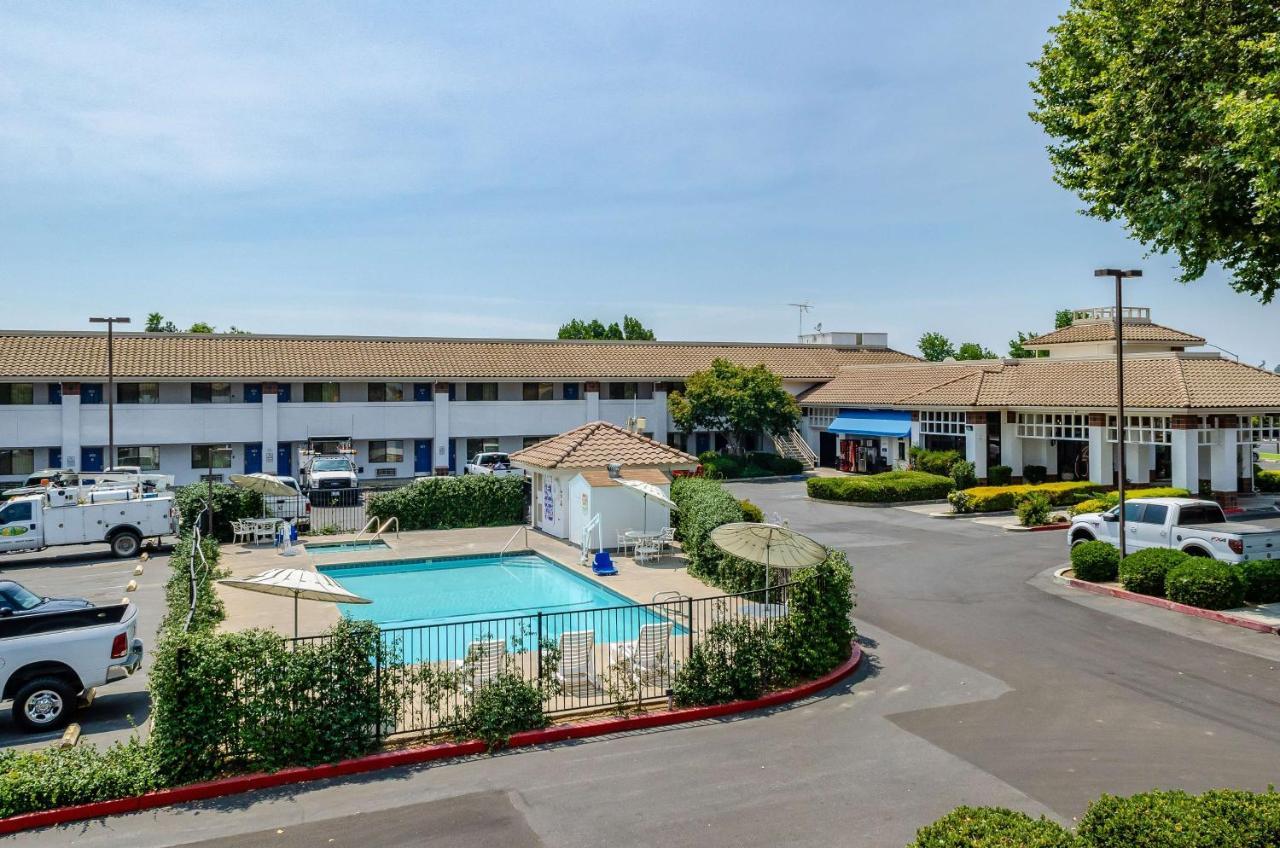 Motel 6 Oakdale, Ca Exteriér fotografie