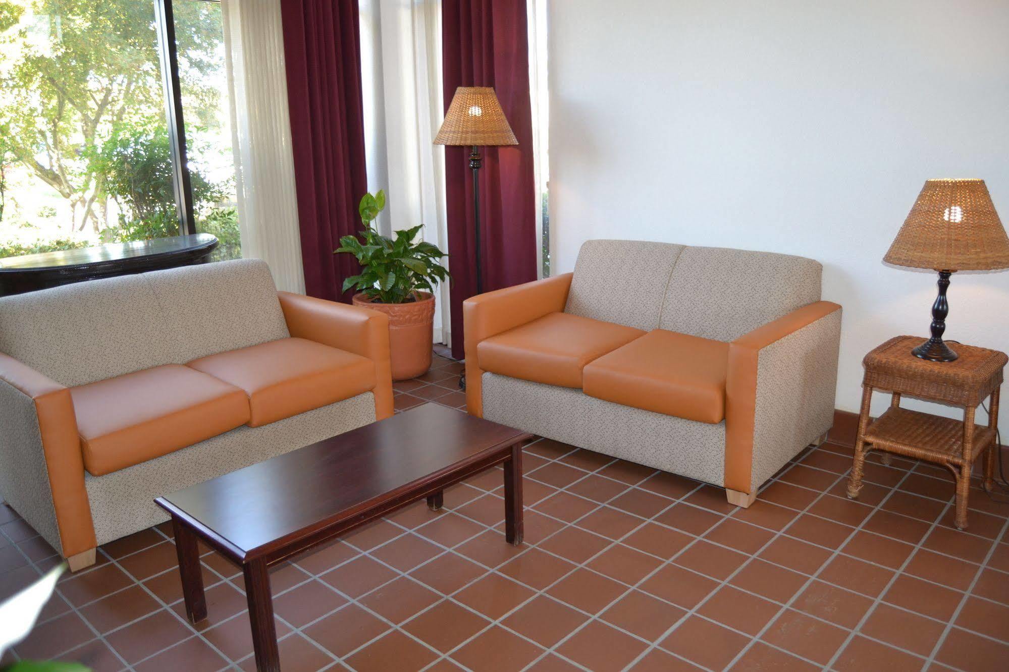Motel 6 Oakdale, Ca Exteriér fotografie